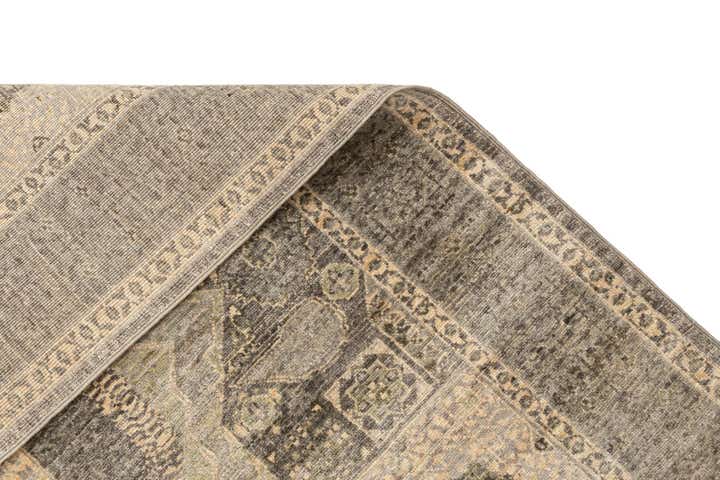 4' 1 x 5' 9 Hand Knotted Amina Rug