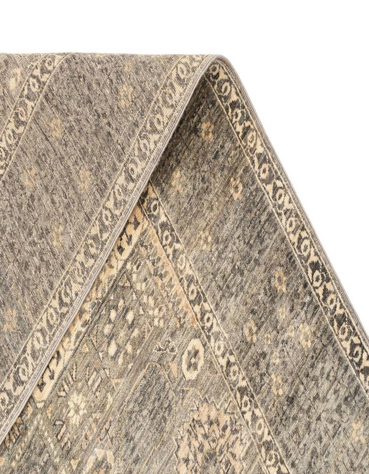 Detail image of 5' 11 x 7' 11 Hand Knotted Amina Rug