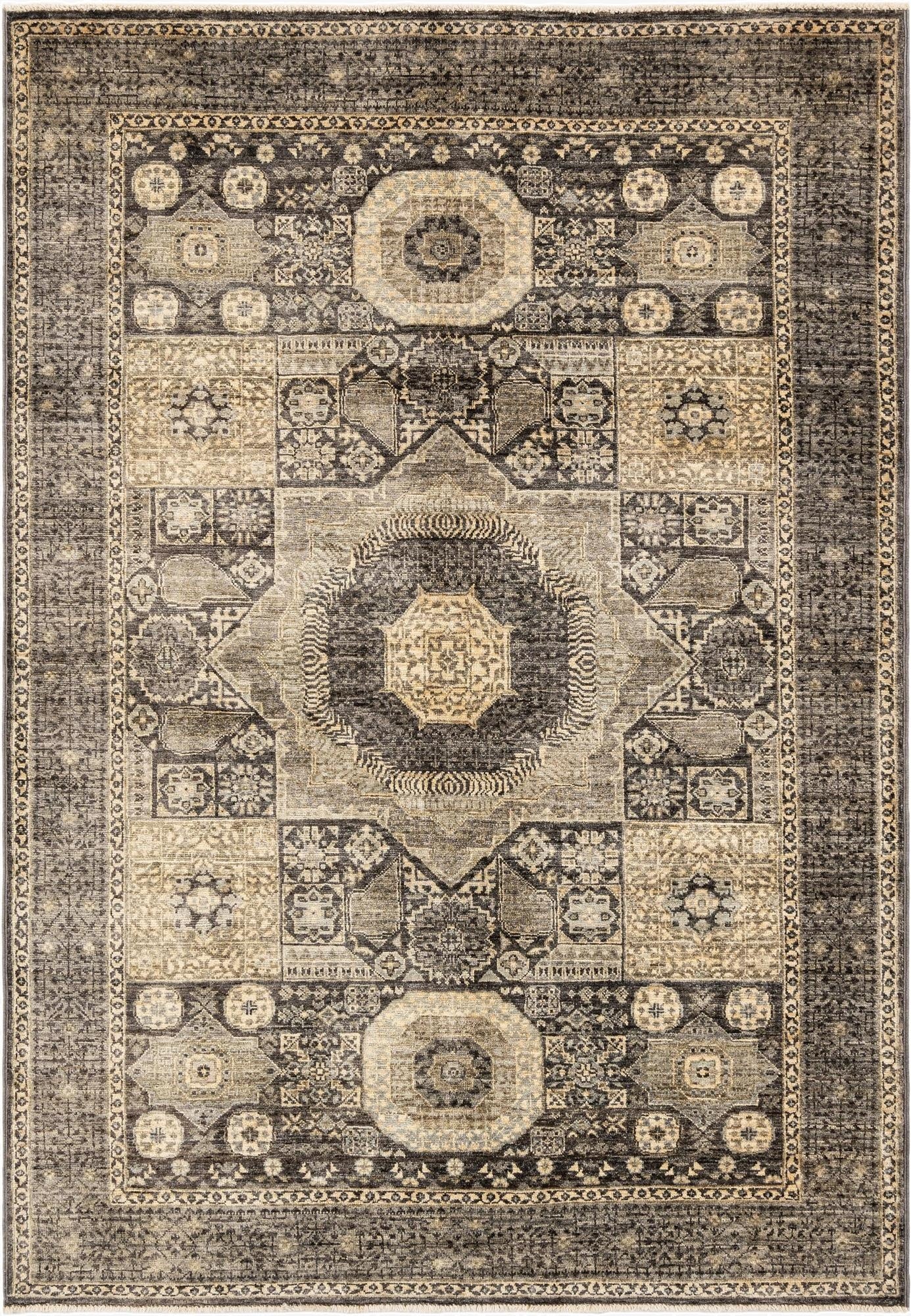 3' 11 x 5' 9 Hand Knotted Amina Rug