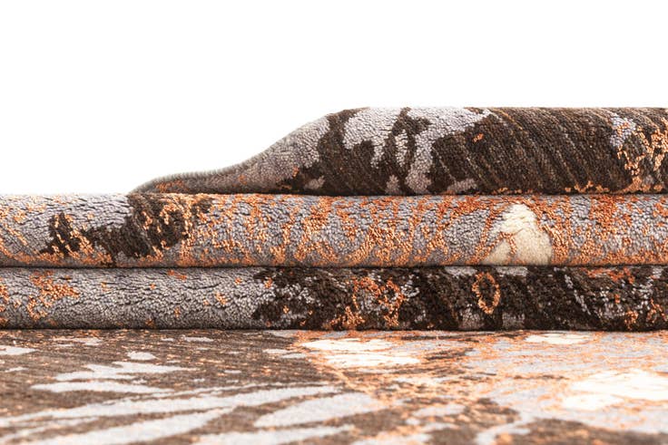 Detail image of 5' 5 x 7' 7 Hand Knotted Anar Rug