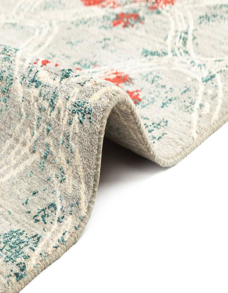 Detail image of 6' 6 x 9' 11 Hand Knotted Anar Rug