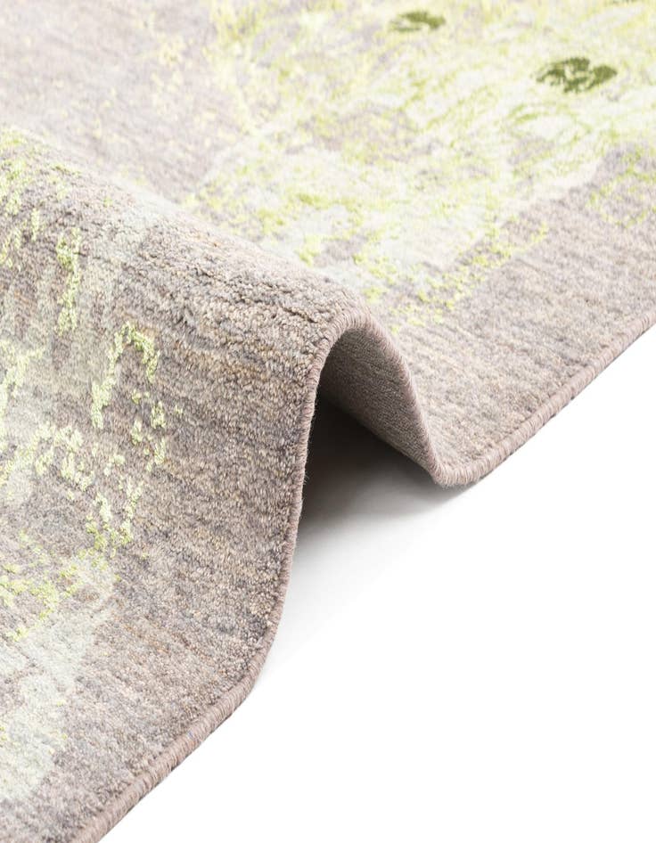 Detail image of 6' 9 x 9' 7 Hand Knotted Anar Rug