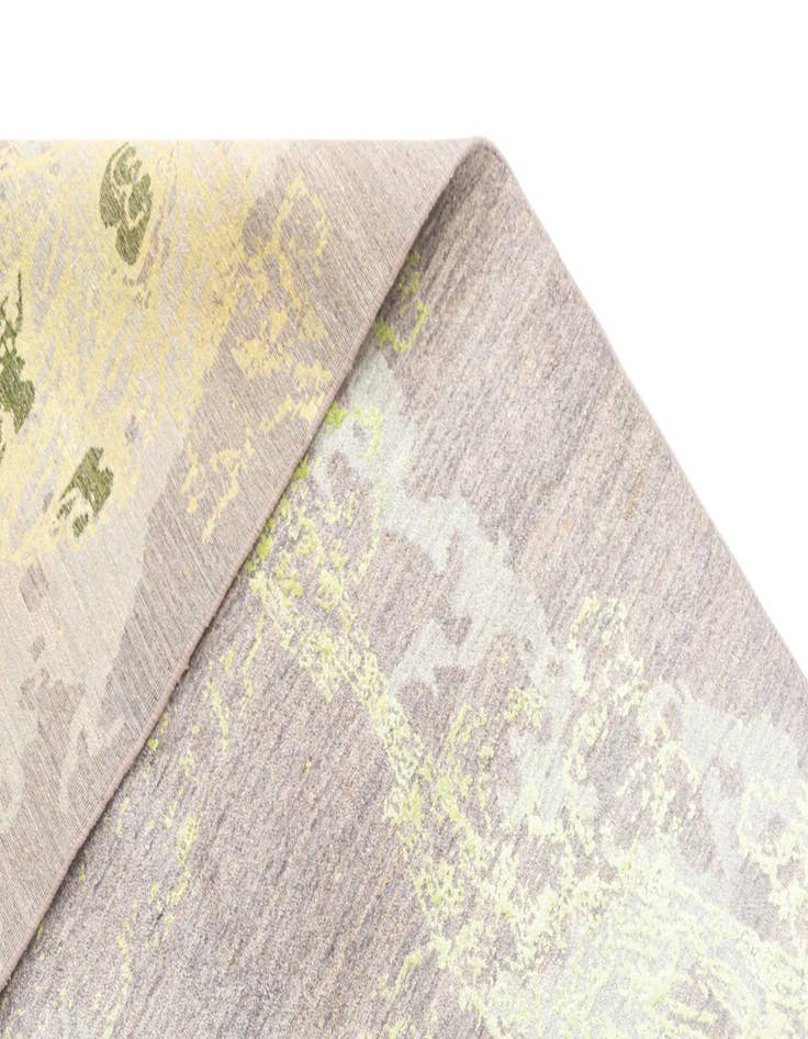Detail image of 6' 9 x 9' 7 Hand Knotted Anar Rug