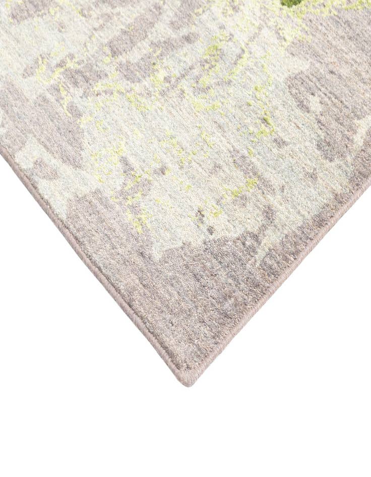 Detail image of 6' 9 x 9' 7 Hand Knotted Anar Rug
