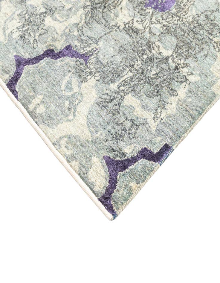 Detail image of 6' 4 x 9' 9 Hand Knotted Anar Rug