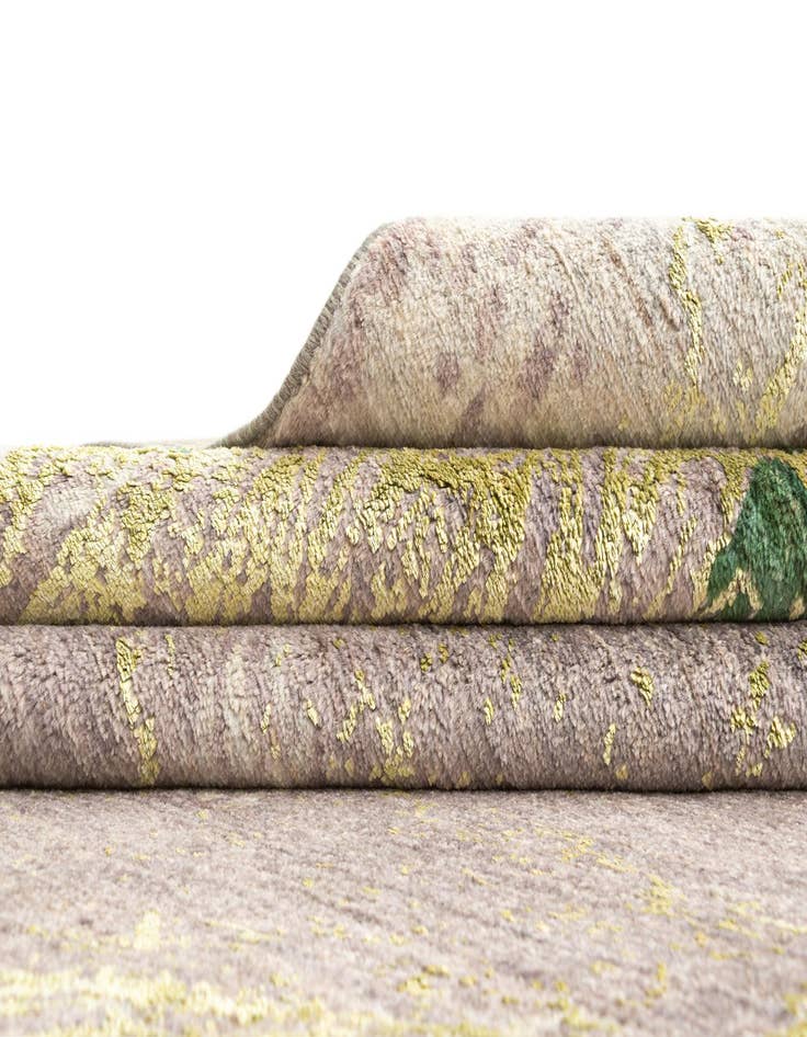 Detail image of 6' 6 x 9' 10  Hand Knotted Anar Rug