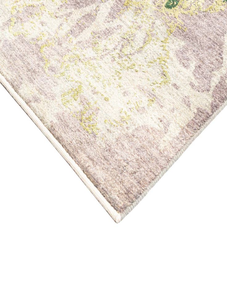 Detail image of 6' 6 x 9' 10  Hand Knotted Anar Rug