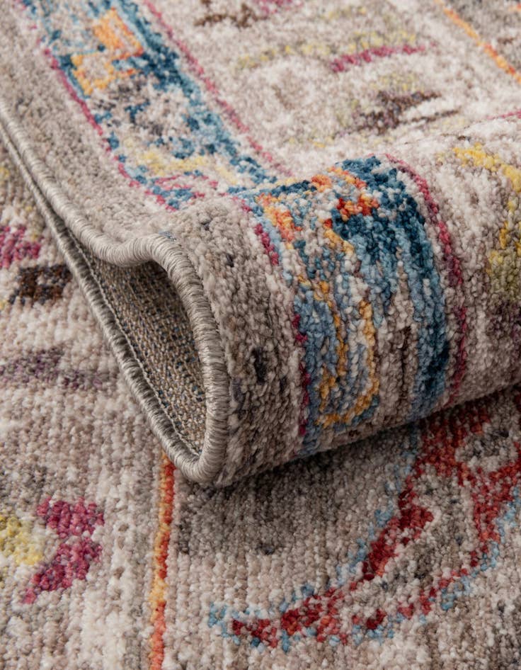 Detail image of 6' 7 x 9' 10 Andromeda Rug