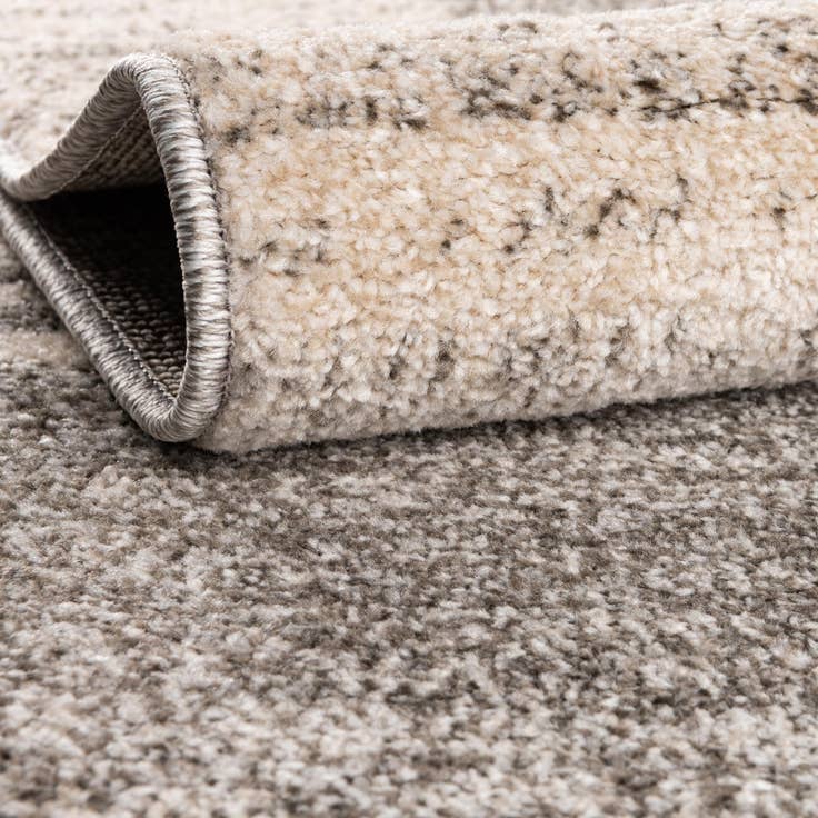 Detail image of 5' x 8' Angelica Rug