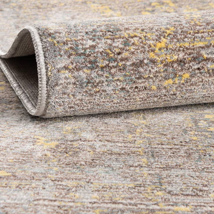 Detail image of 4' 7 x 6' 7 Aqua Rug