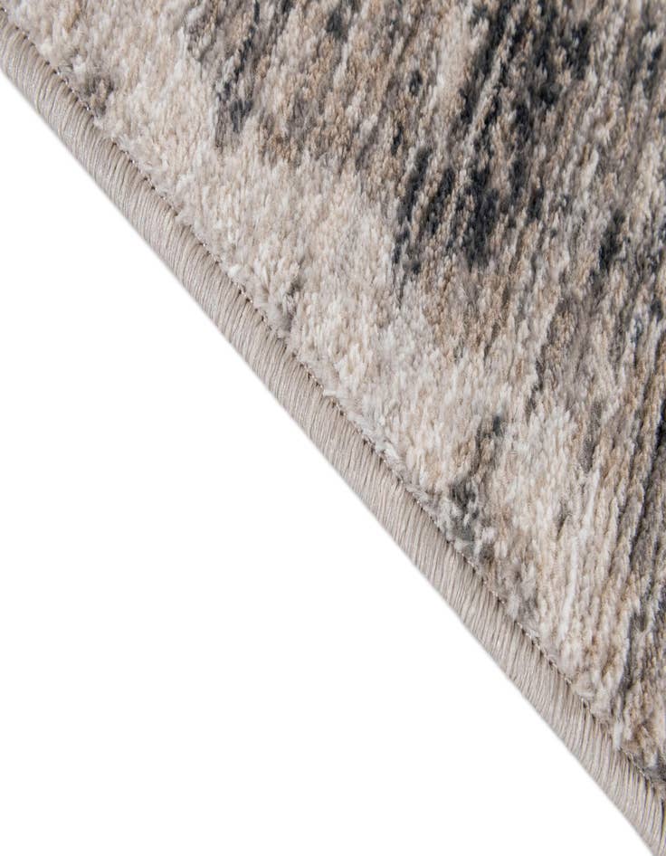 Detail image of 5' 2 x 7' 9 Aramis Rug