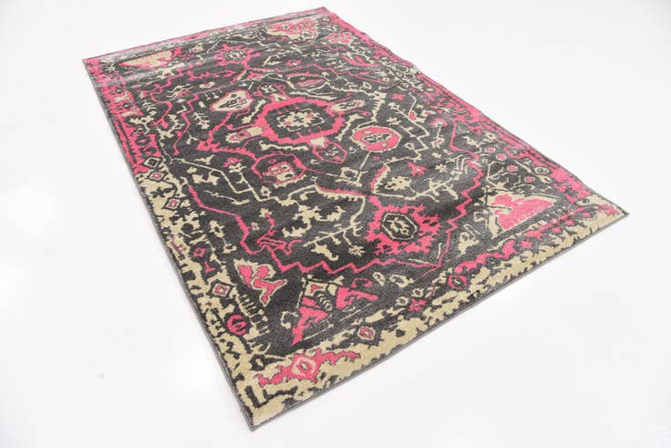 Detail image of 5' x 7' 6 Aria Rug