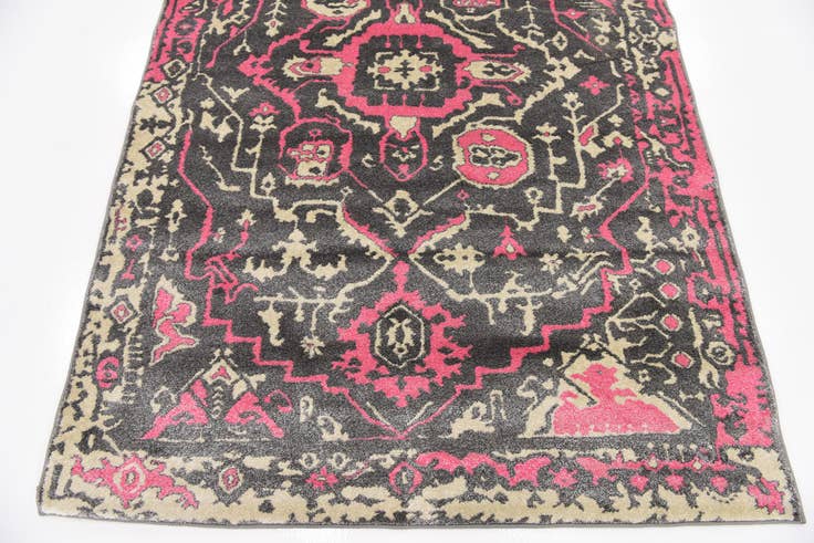 Detail image of 5' x 7' 6 Aria Rug