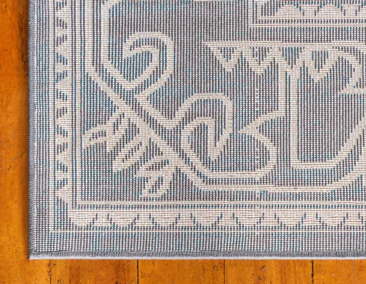Detail image of 4' x 6' Aria Rug