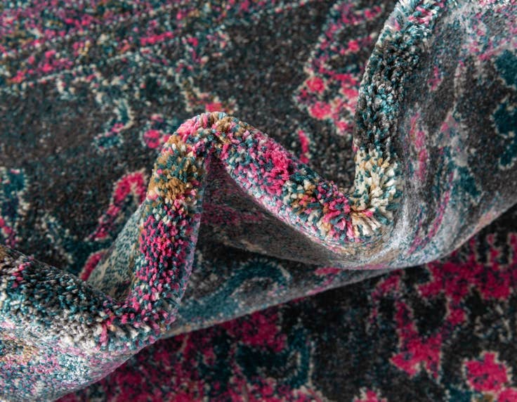 Detail image of 6' x 9' Aria Rug
