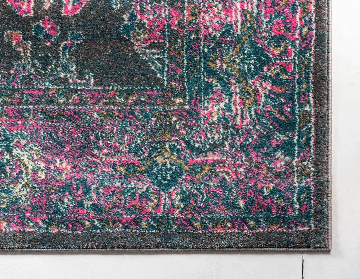 Detail image of 6' x 9' Aria Rug