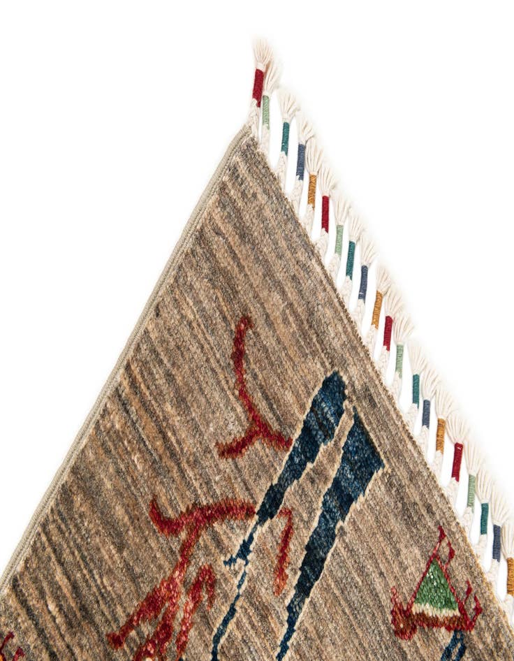 Detail image of 5' 8 x 7' 7 Hand Knotted Ariana Ziegler Rug