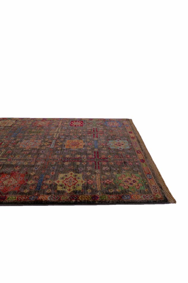 Detail image of 4' x 6' Hand Knotted Ariana Ziegler Rug