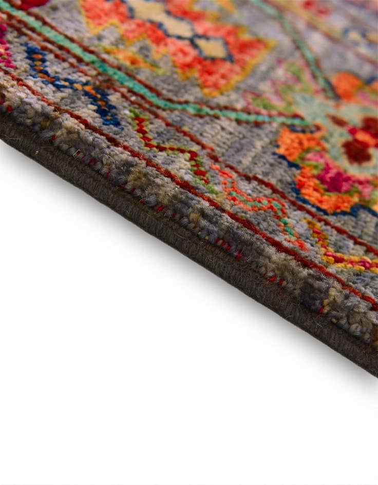 Detail image of 5' x 6' 10 Hand Knotted Ariana Ziegler Rug