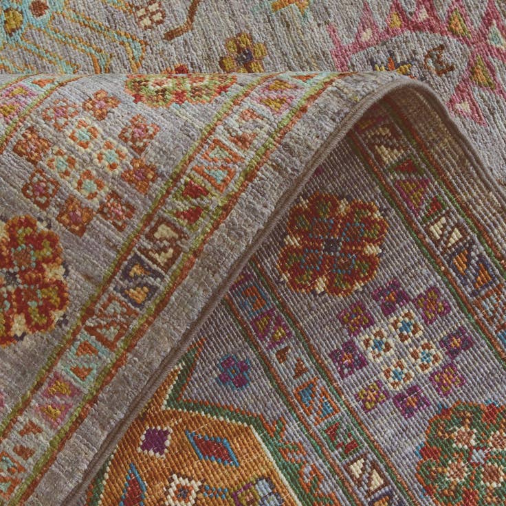Detail image of 4' 1 x 6' 2 Hand Knotted Ariana Ziegler Rug