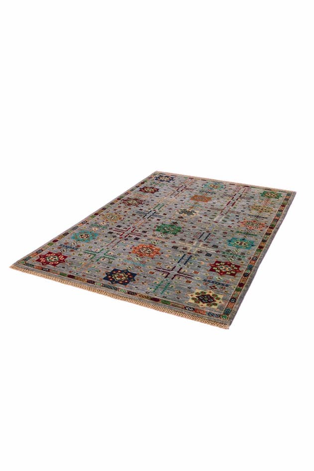 Detail image of 4' x 6' 2 Hand Knotted Ariana Ziegler Rug