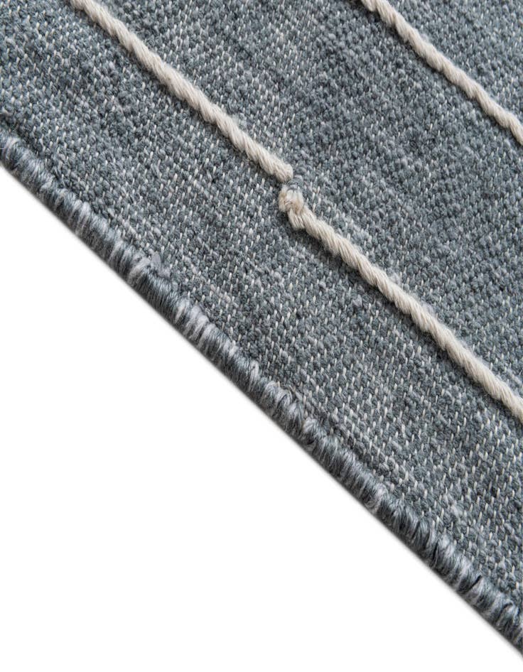 Detail image of 4' 2 x 6' Hand Woven Arizona Wool Rug