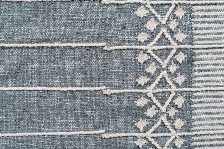 4' 2 x 6' Hand Woven Arizona Wool Rug