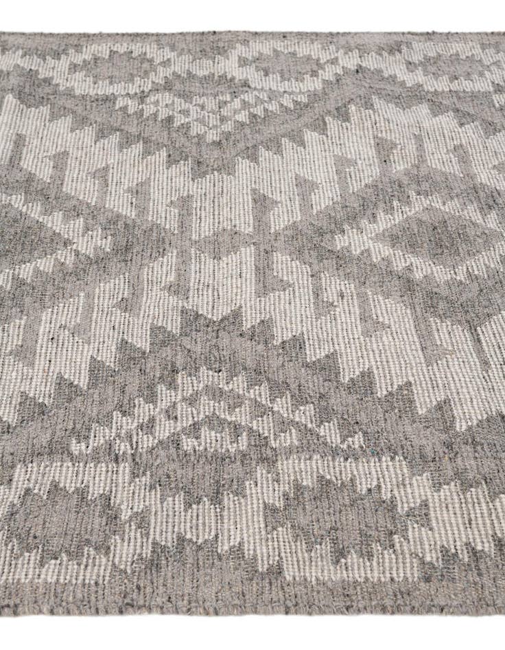 Detail image of 4' x 6' 9  Hand Woven Arizona Wool Rug