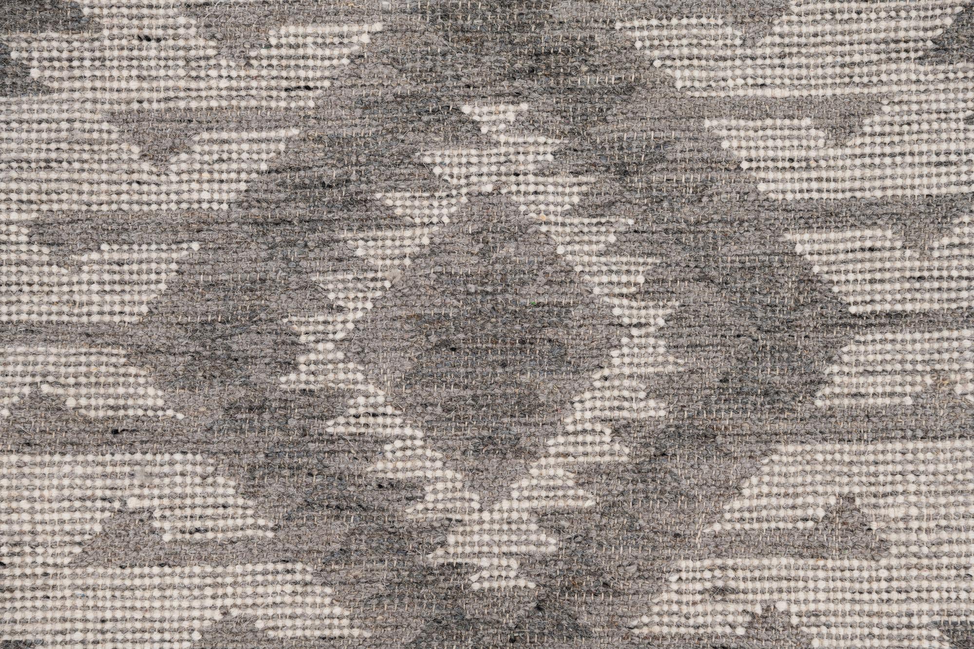 4' x 6' 9 Hand Woven Arizona Wool Rug
