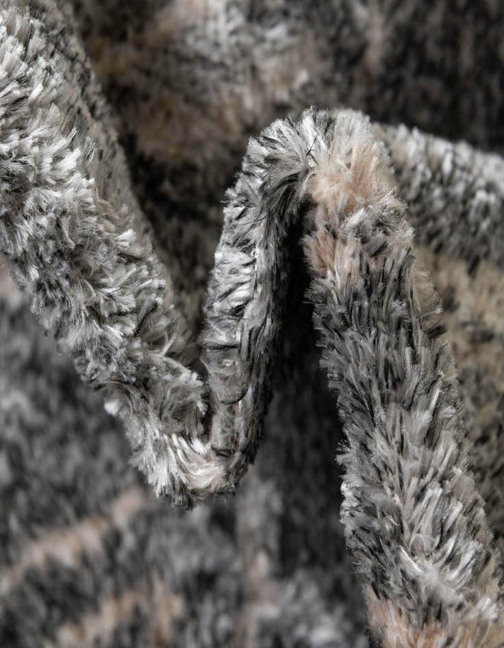 Detail image of 4' 5 x 6' 3 Artemis Rug