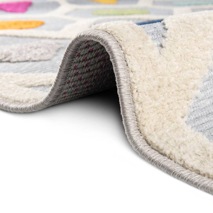 Detail image of 7' x 10' Easy-Clean Aruba Indoor / Outdoor Rug