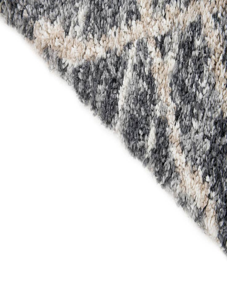 Detail image of 5' 3 x 7' 8 Athena Shag Rug