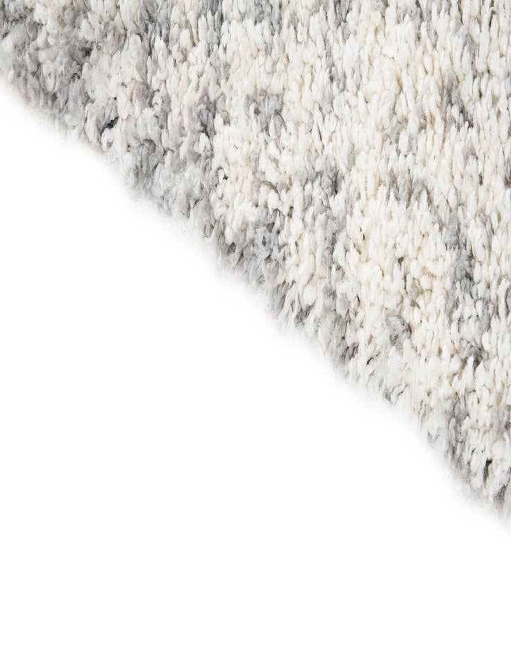 Detail image of 5' 3 x 7' 8 Athena Shag Rug