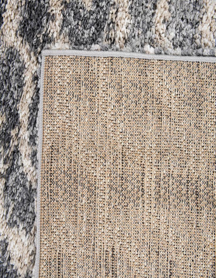Detail image of 5' 3 x 7' 7 Athena Shag Rug