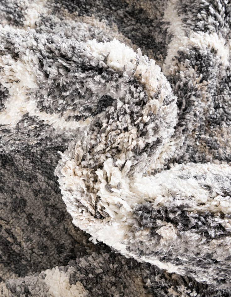 Detail image of 5' x 8' Athena Shag Rug