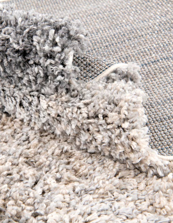 Detail image of 4' x 6' Athena Shag Rug