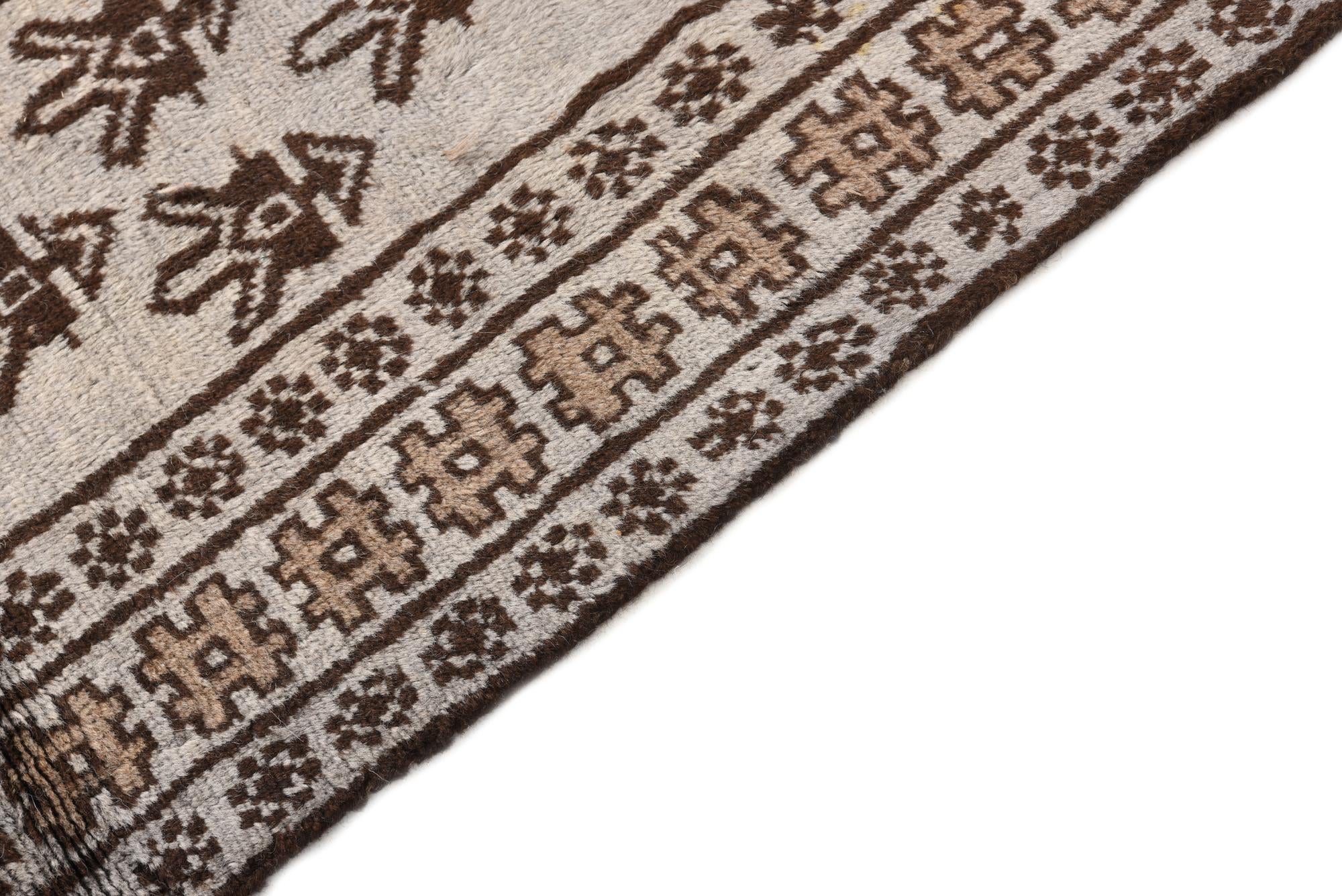 4' 9 x 8' Hand Knotted Balouch Wool Rug