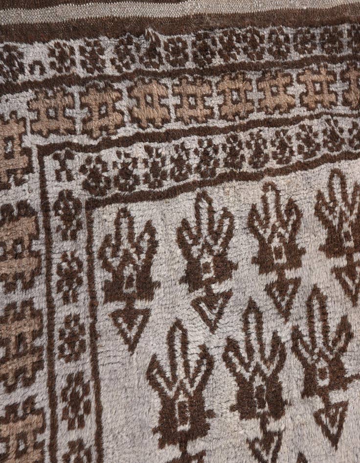 Detail image of 4' 9 x 8'  Hand Knotted Balouch Wool Rug