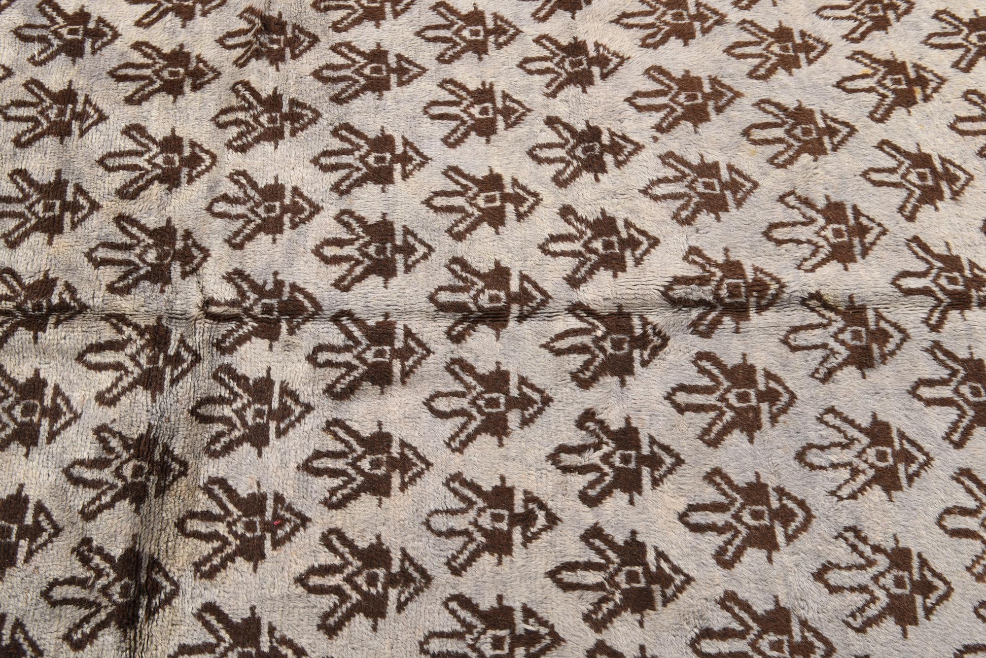 4' 9 x 8' Hand Knotted Balouch Wool Rug