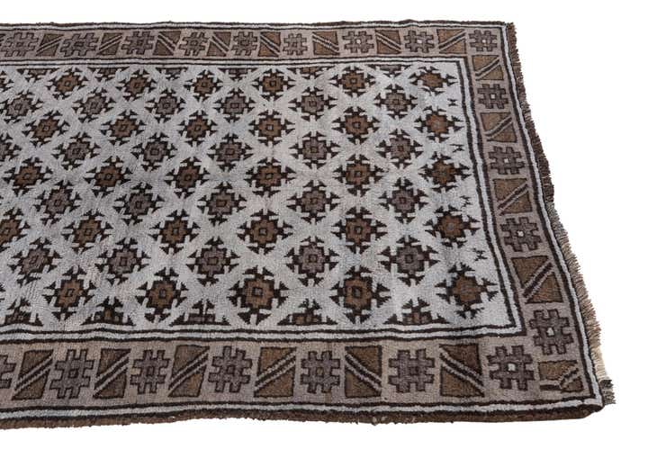 4' 3 x 6' 2 Hand Knotted Balouch Persian Wool Rug