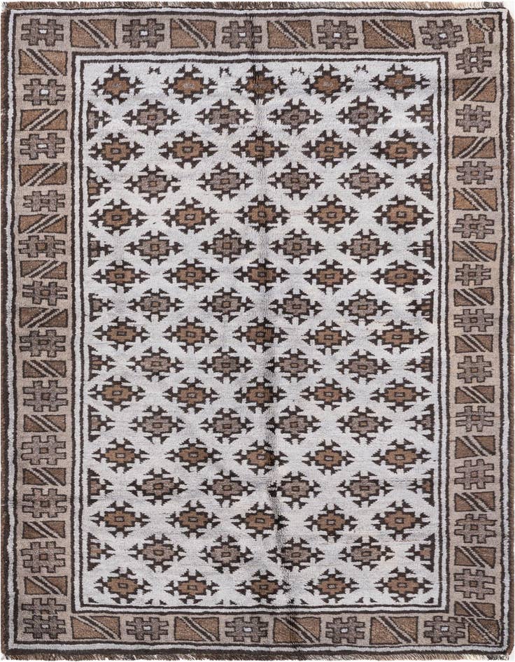 Detail image of 4' 3 x 6' 2 Hand Knotted Balouch Persian Wool Rug