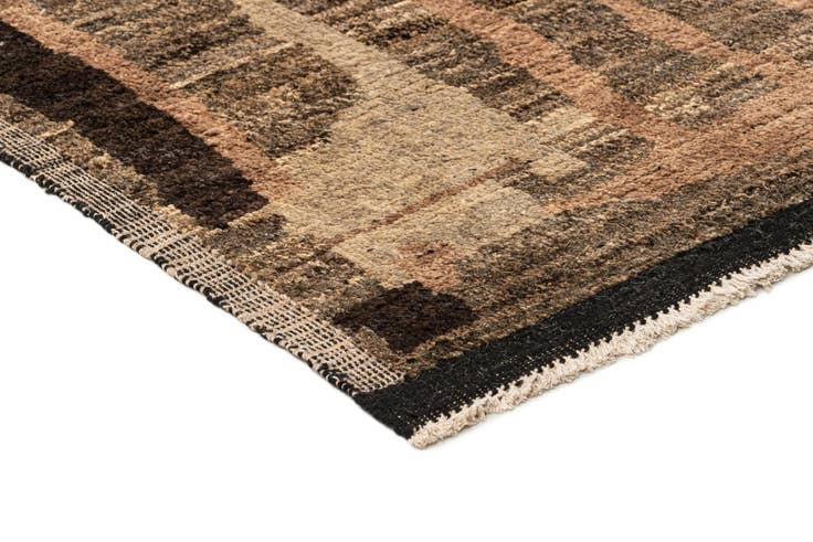 Detail image of 8' 6 x 10' Hand Knotted Beni Marok Rug