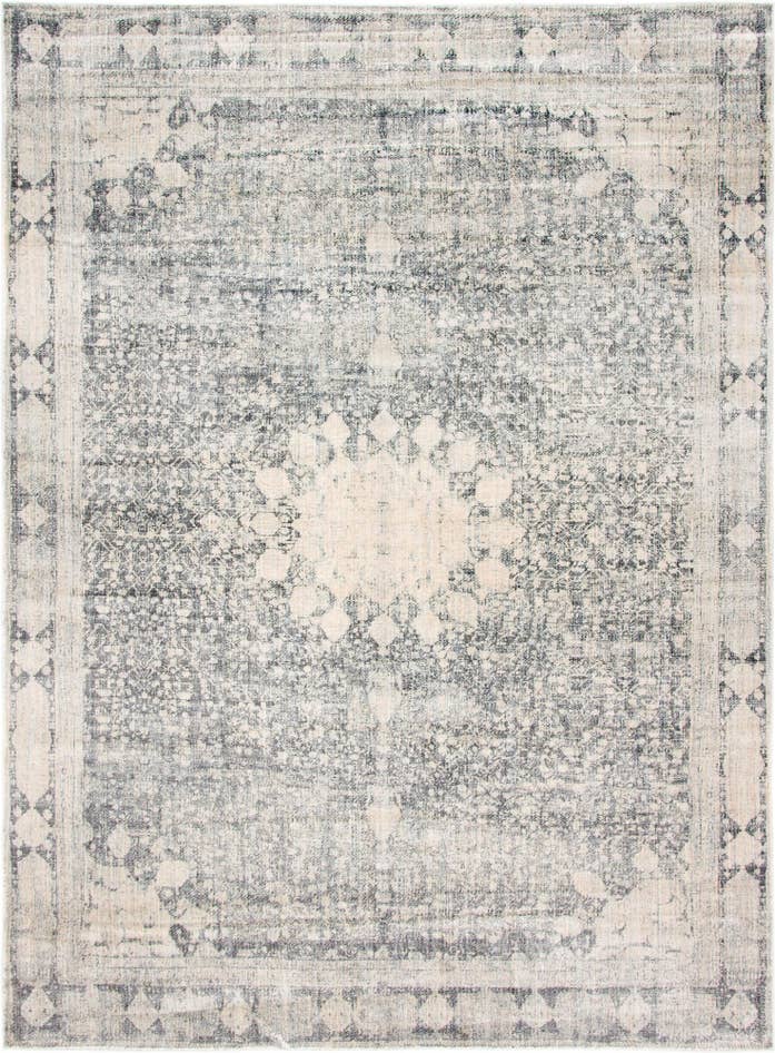 Detail image of 8' x 10' Berkshire Rug