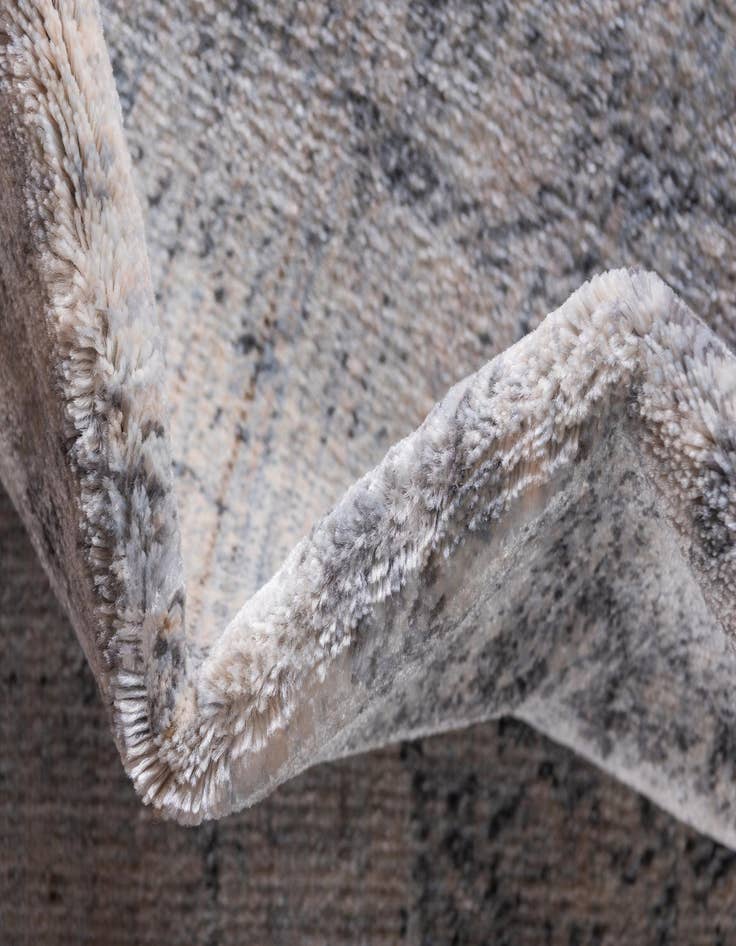 Detail image of 5' x 8' Berkshire Rug