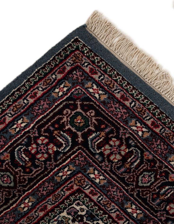 Detail image of 6' 3 x 9' 3  Hand Knotted Bidjar Oriental Wool Rug