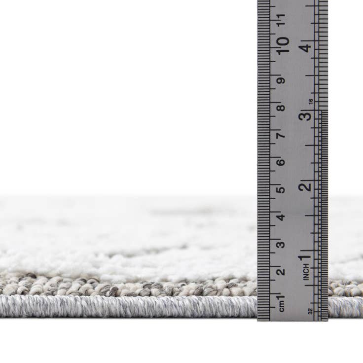 Detail image of 4' x 6' Boho Rug