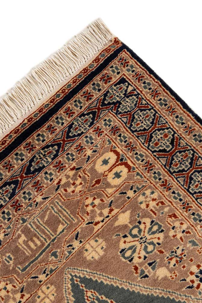 2' 8 x 4' 6 Hand Knotted Bokhara Oriental Wool Rug