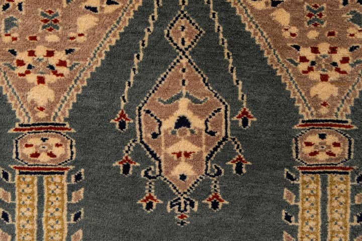 2' 8 x 4' 5 Hand Knotted Bokhara Oriental Wool Rug