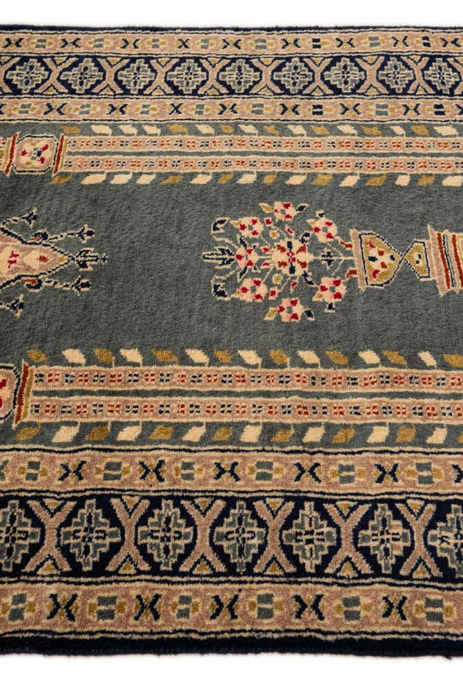 2' 7 x 4' 8 Hand Knotted Bokhara Oriental Wool Rug