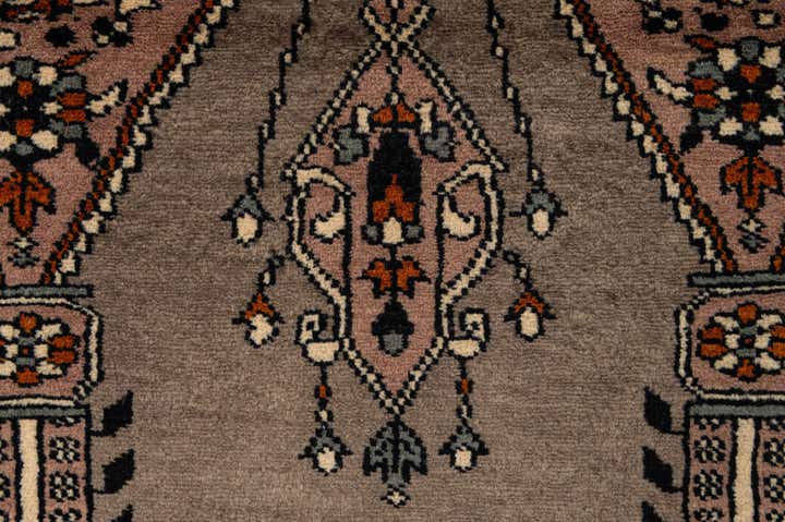 2' 7 x 4' 8 Hand Knotted Bokhara Oriental Wool Rug